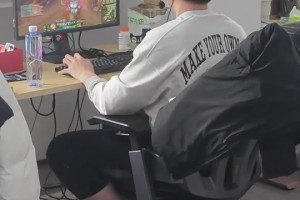 BLG工作人员更新视频：Bin哥的排位赛的两种模式"瘫坐"/"认真"